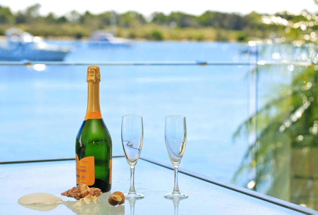 Noosa Quays Waterfront Accomodation Buitenkant foto